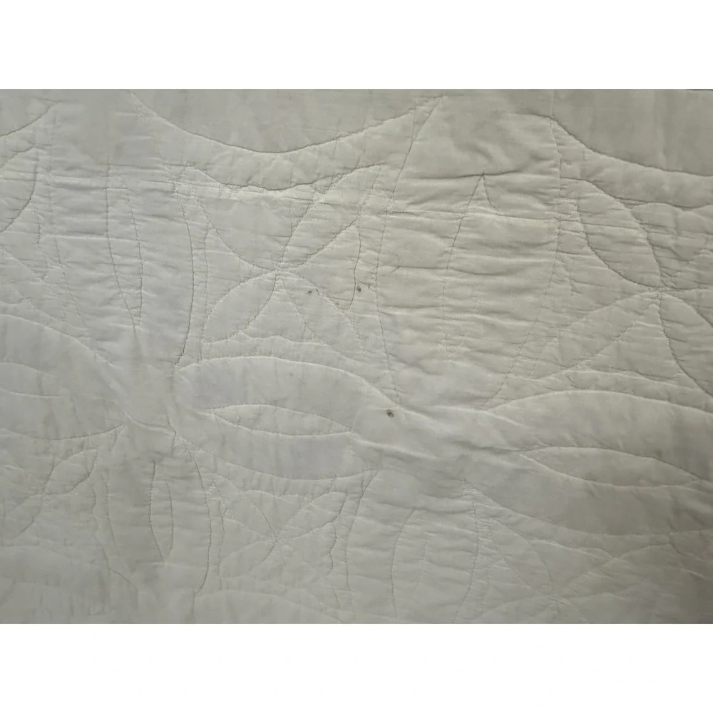 Vintage Handmade Floral Double Wedding Ring Pattern Quilt (80 x 80) Cottage Core